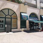 Lovely 1 Bedroom Vacation Home With Free Parking.