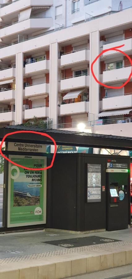 Lovely 1 Bedroom Vacation With Free Parking. Appartamento